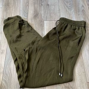 Lucy Paris dark green stain jogger-like pants small